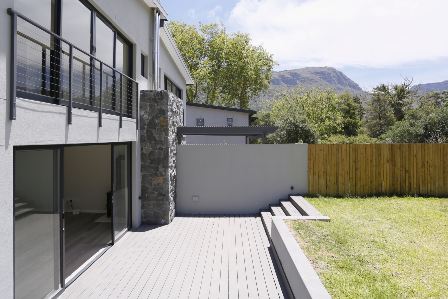 4 Bedroom Property for Sale in Bokkemanskloof Western Cape